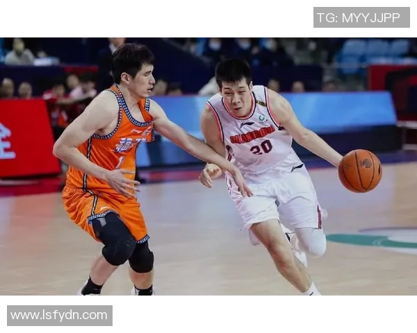 深圳篮球队在大师赛积分榜上以74分稳居第一位置引发关注