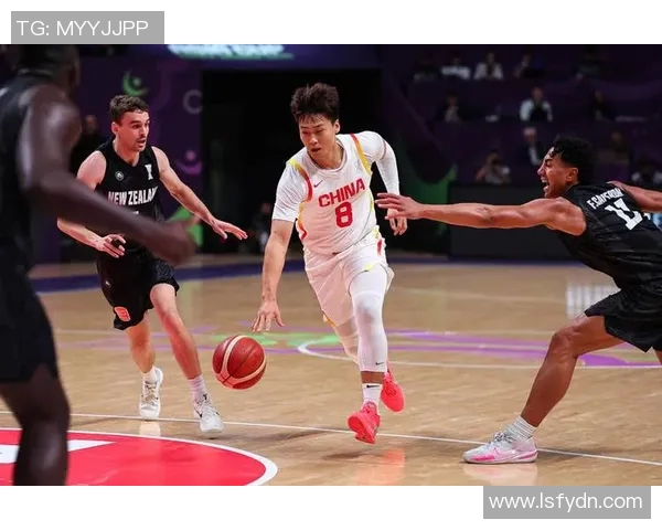 中国男篮力克菲律宾晋级世界杯八强 赵睿关键时刻爆发助队逆袭