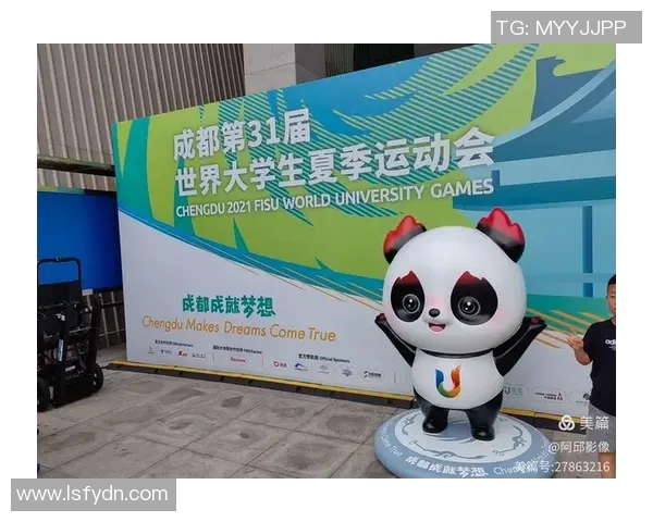 南京羽毛球队在邀请赛中以70分稳居积分榜首位展现强劲实力